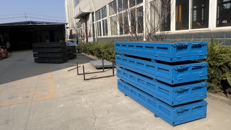 Concrete-block-mold