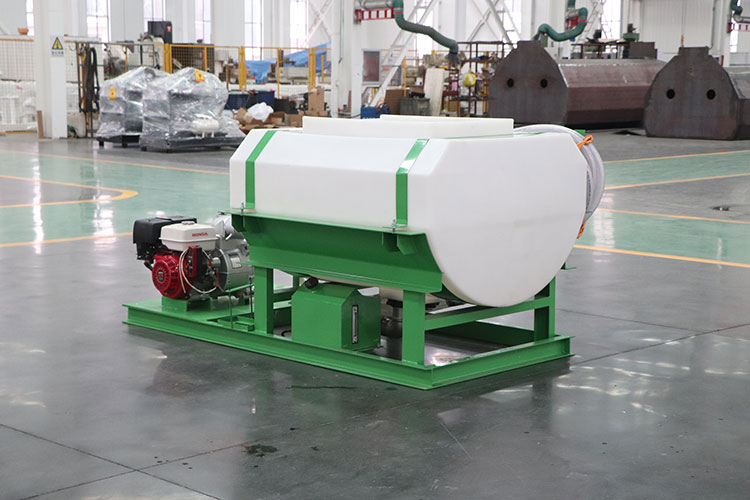 300-gal-tank-hydroseeder-in-Australia