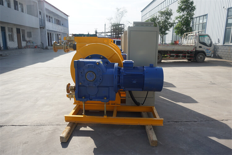 electric-industrial-hose-pump-for-pumping-crude-oil-sludge